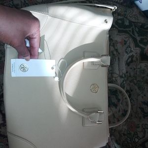 Light Tory Burch Beige Robinson Tote bag is huge